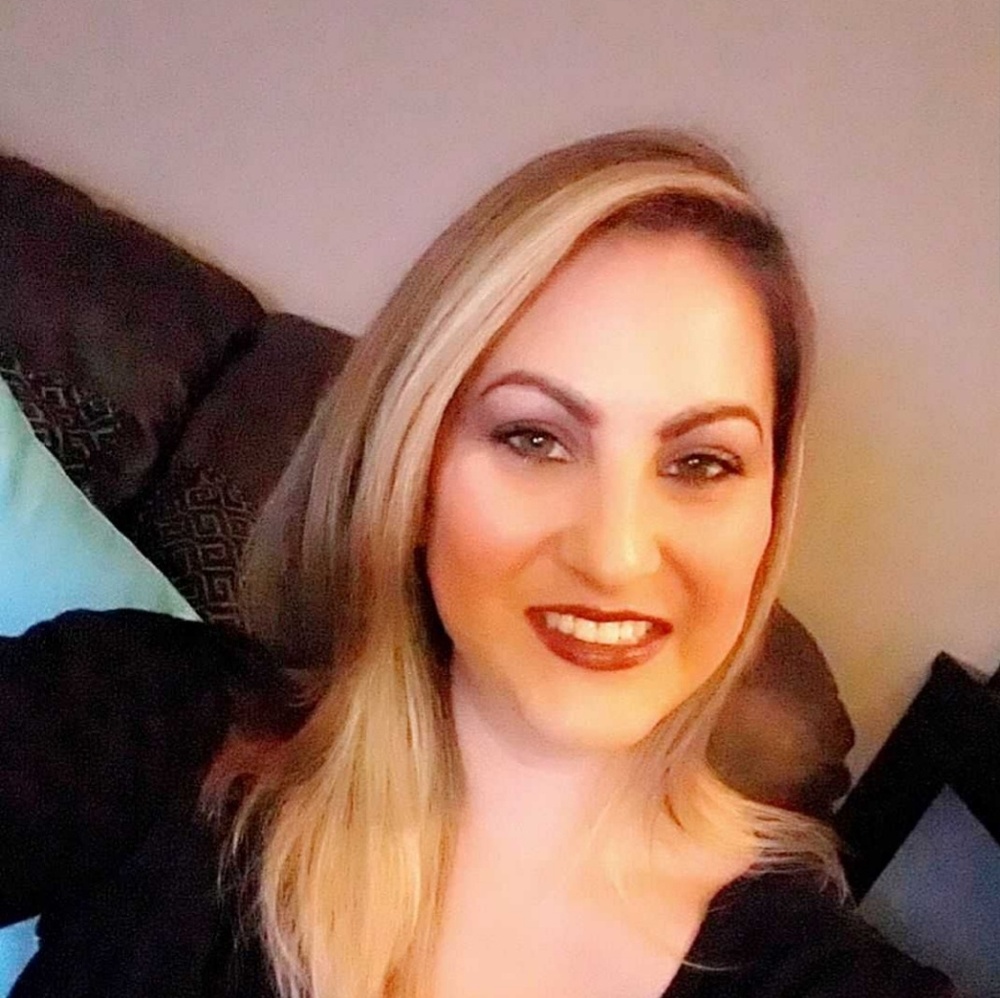 Meet your Posher, Stephanie